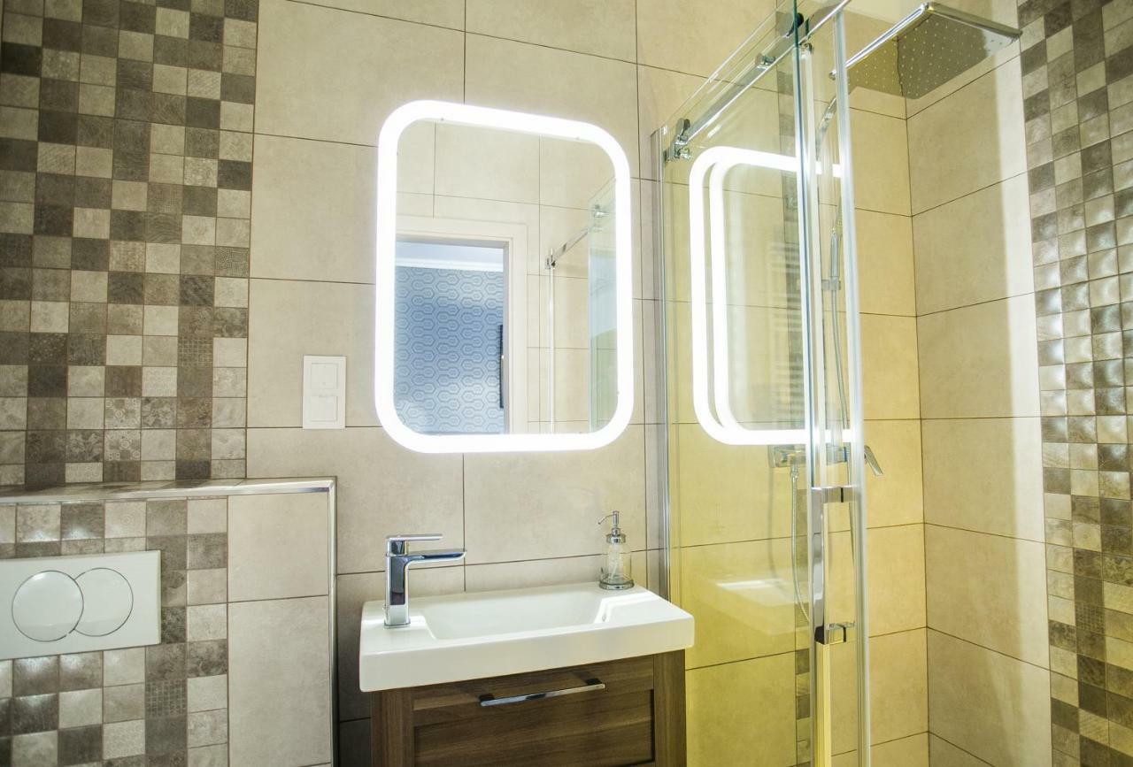 לינה וארוחת בוקר סנטש Chicago Vendeghaz מראה חיצוני תמונה